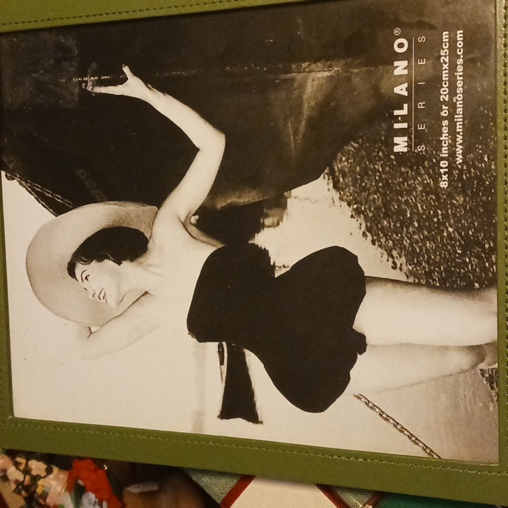 Milano 8x10 Green picture frame